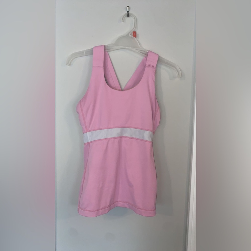 Lulu lemon cross back, built in bra top